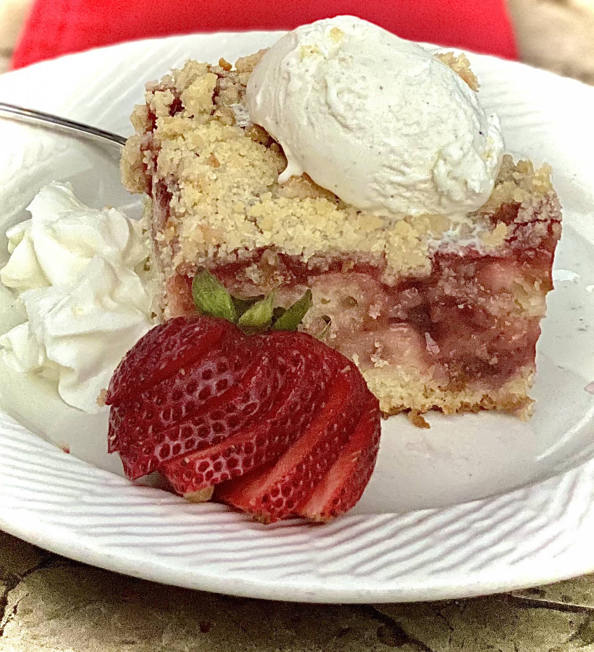 Strawberry Rhubarb Coffee Cake